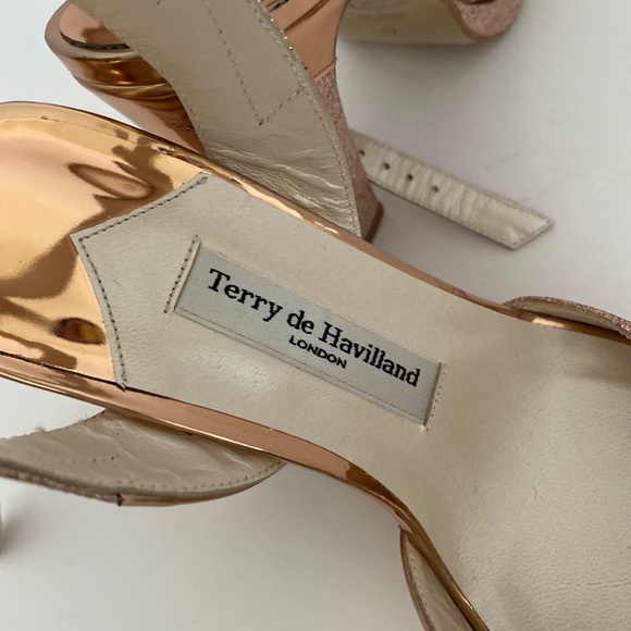 Terry de Havilland High Heels - Picture 5 of 6